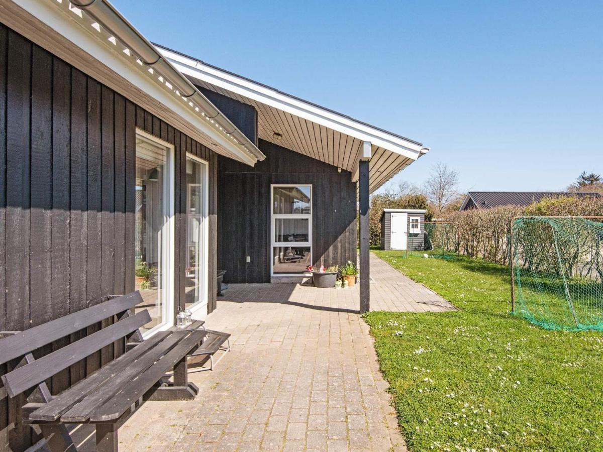 9 Person Holiday Home In Juelsminde Sonderby  Exterior photo